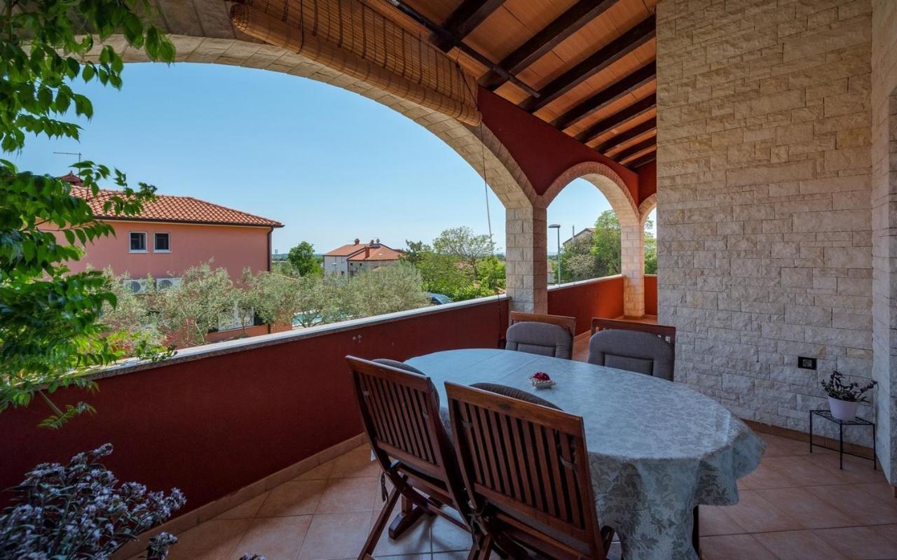 Iva House With Apartment Umago Esterno foto