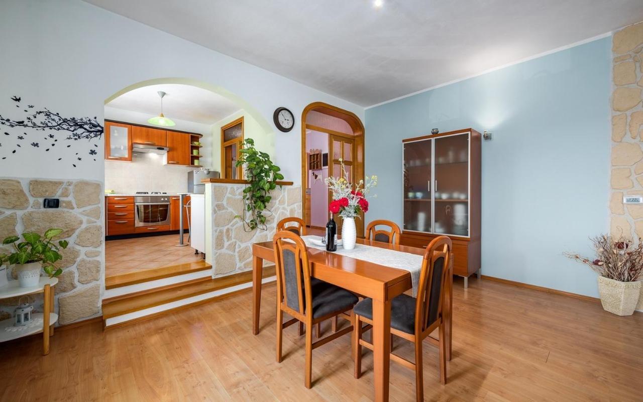 Iva House With Apartment Umago Esterno foto