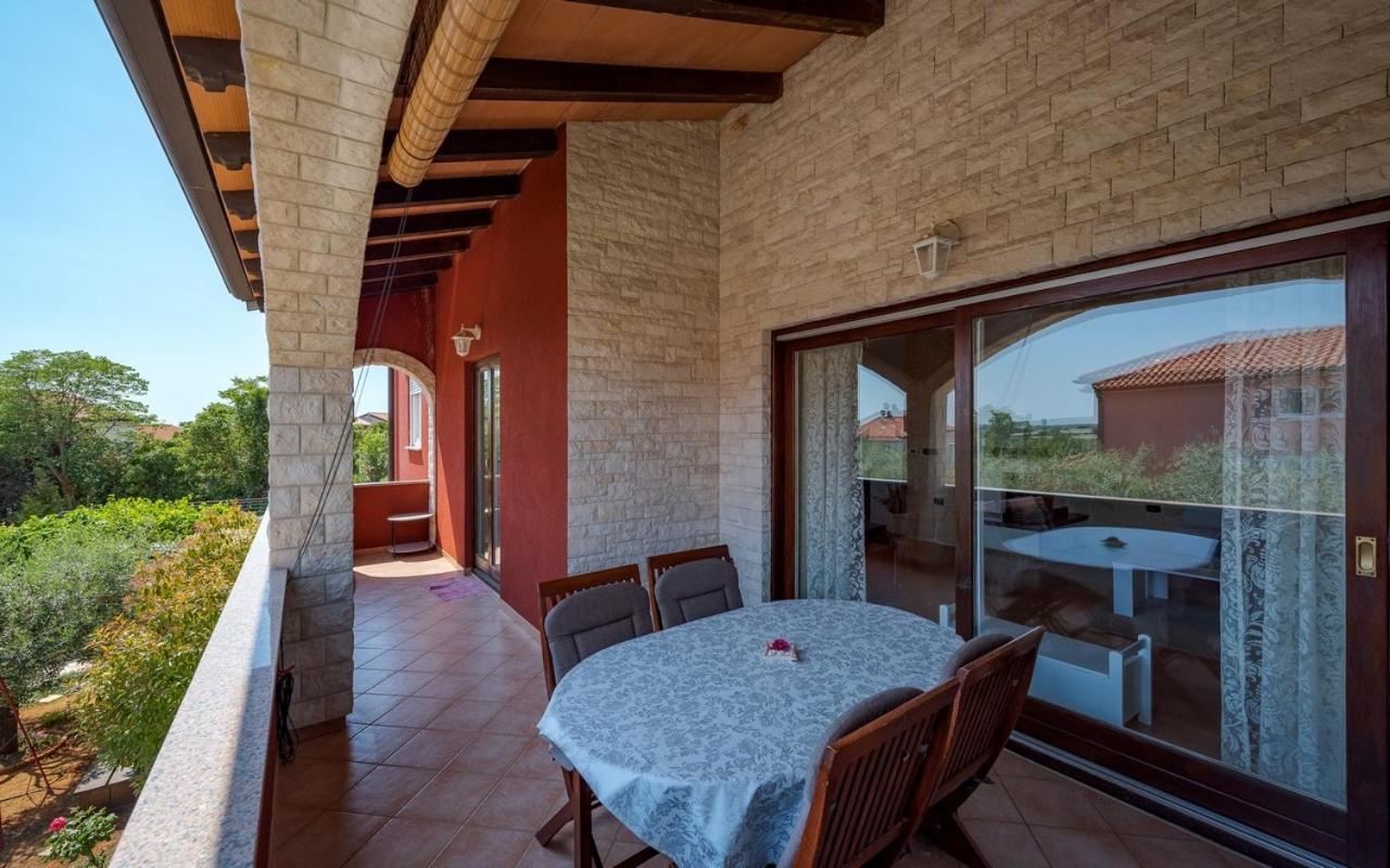 Iva House With Apartment Umago Esterno foto